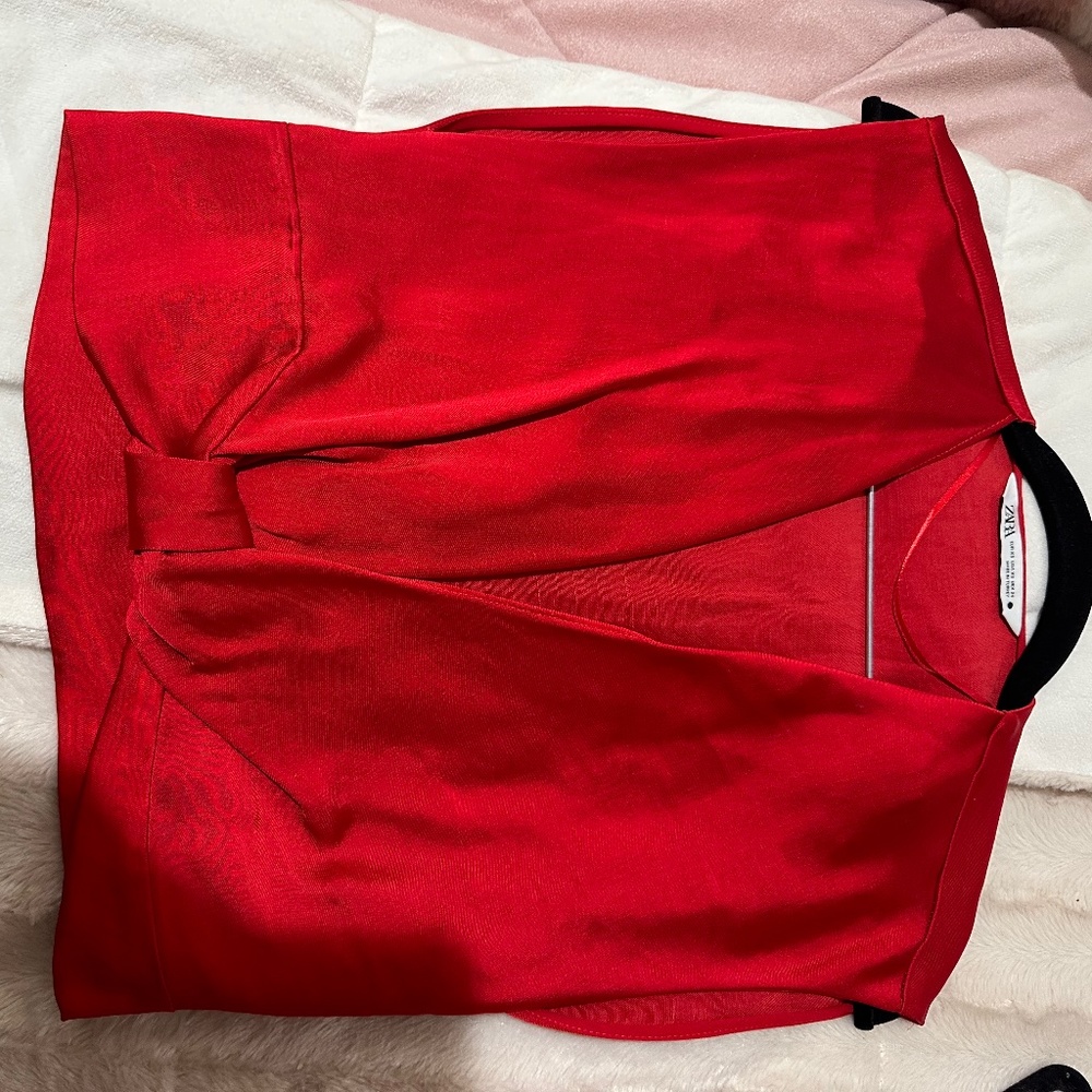Satin Red top (can be purchased w. skirt as a set) ZARA